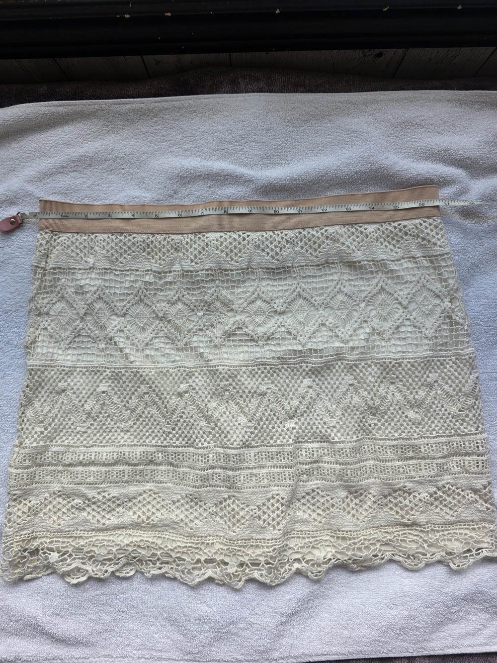 American Eagle Cream Lace Mini Skirt Size 10 Blush Waistband - Picture 7 of 9